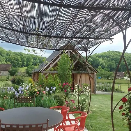 Le Mazet D'olt Bed & Breakfast